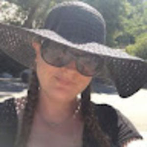 Meet your Posher, Janelle